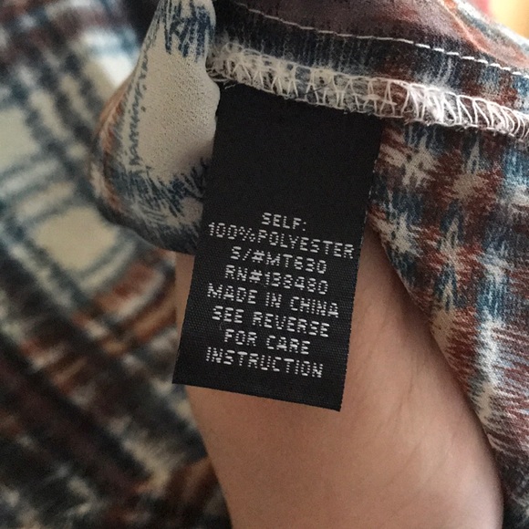 ANTHROPOLOGIE plaid Maeve top with unique back - Picture 4 of 6